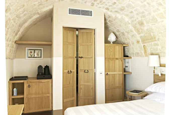 novarreda contract - masseria auraterrae polignano 